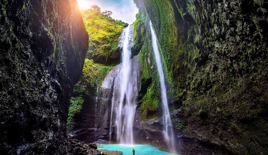 Bromo & Madakaripura waterfall (1 Day) Tour Package