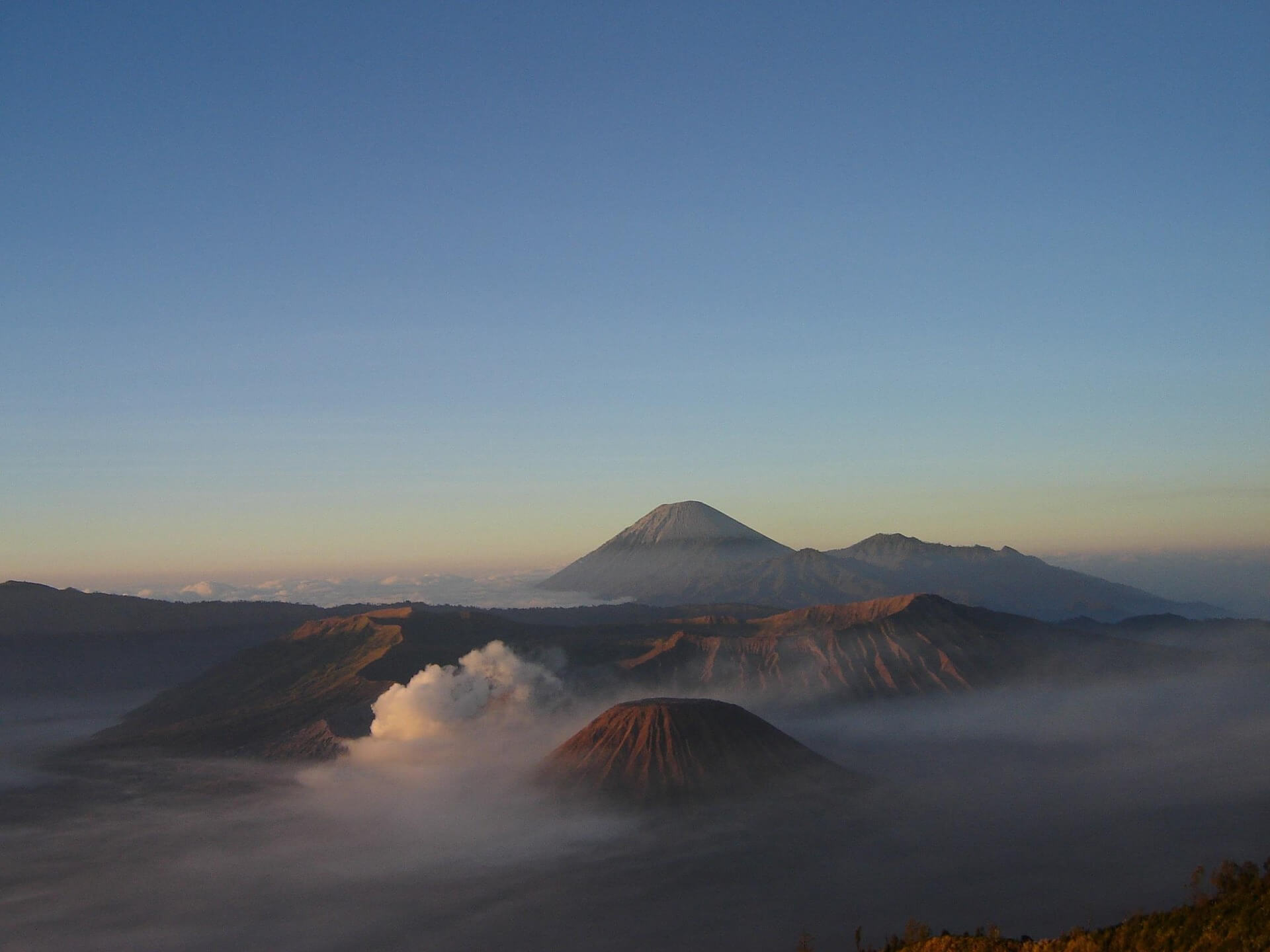 Mount Bromo Tour Preparation: A Complete Guide for Foreigners